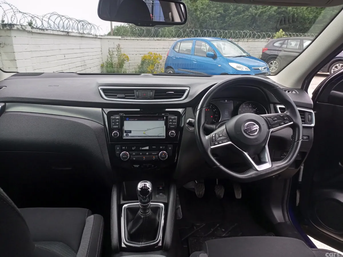 Nissan Qashqai SUV, Petrol, 2018, Blue