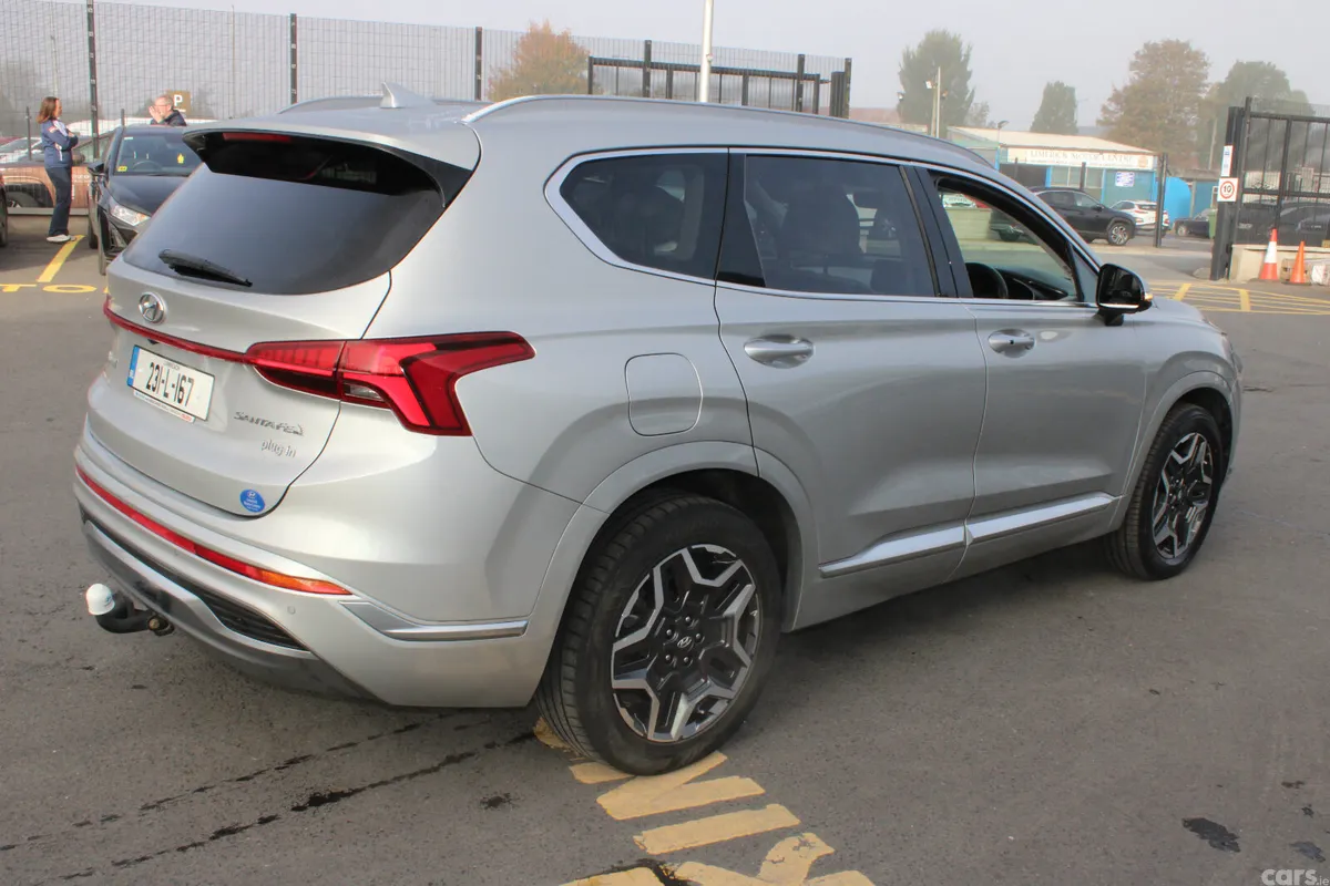 Hyundai Santa Fe SUV, Petrol Plug-in Hybrid, 2023, Grey