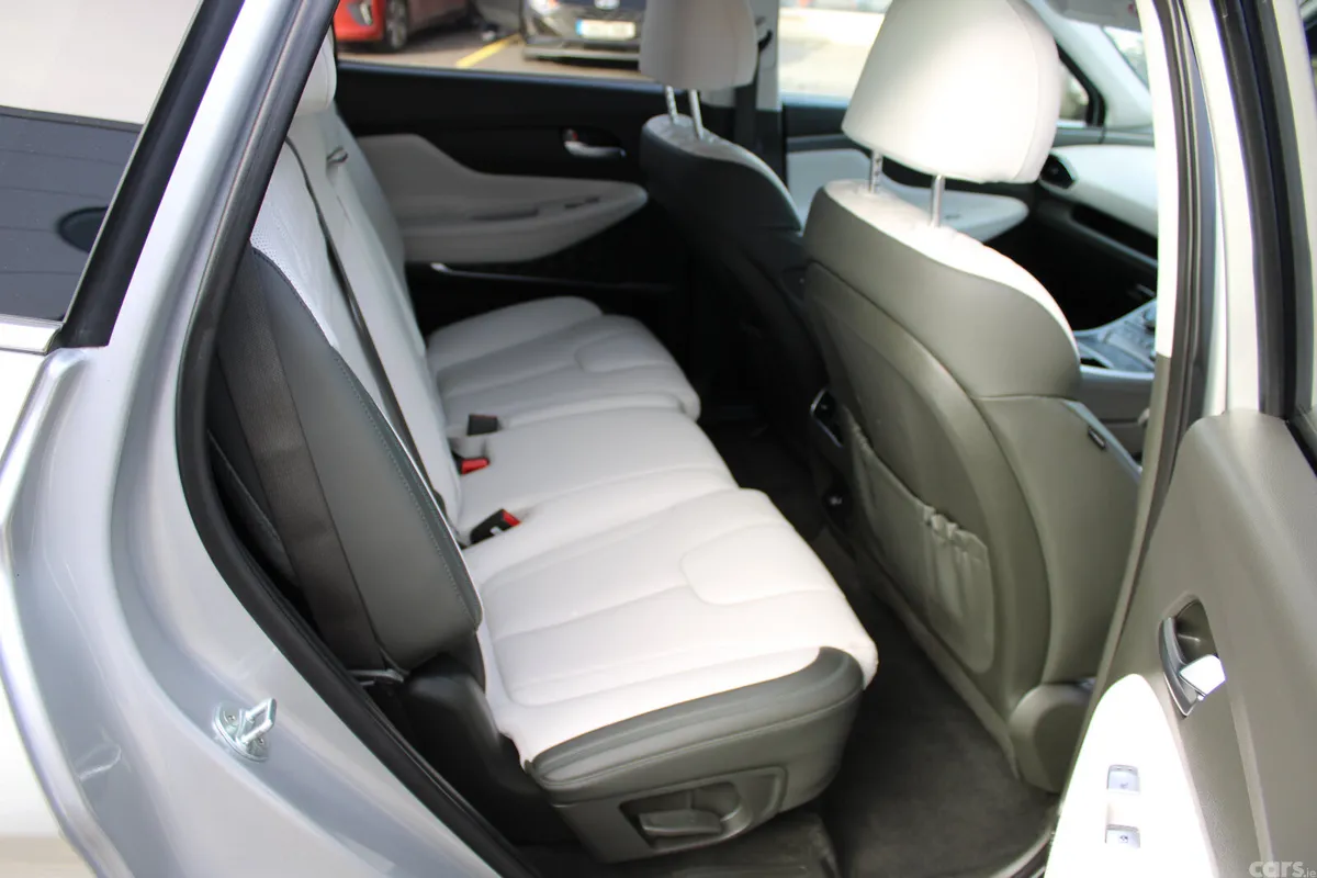 Hyundai Santa Fe SUV, Petrol Plug-in Hybrid, 2023, Grey