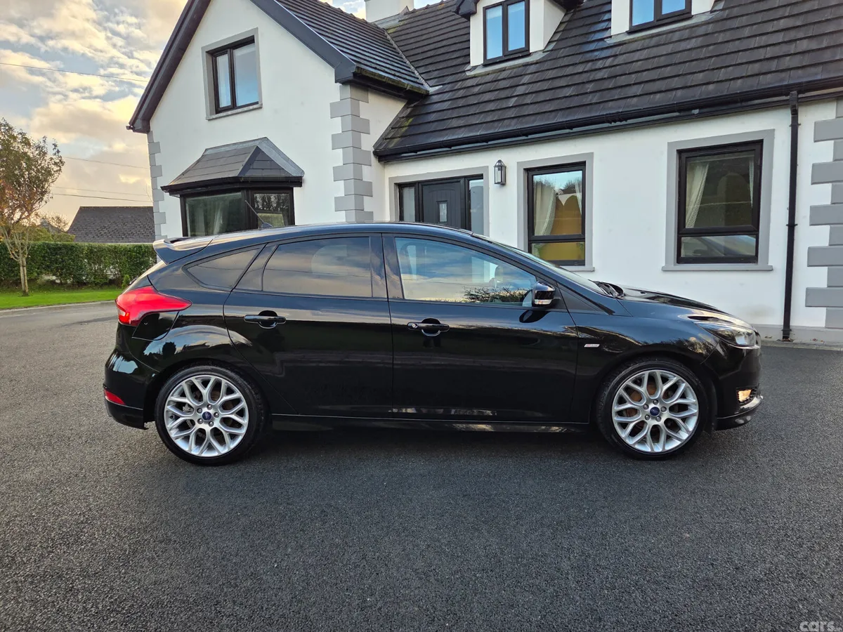 Ford Focus Hatchback, Diesel, 2018, Grey
