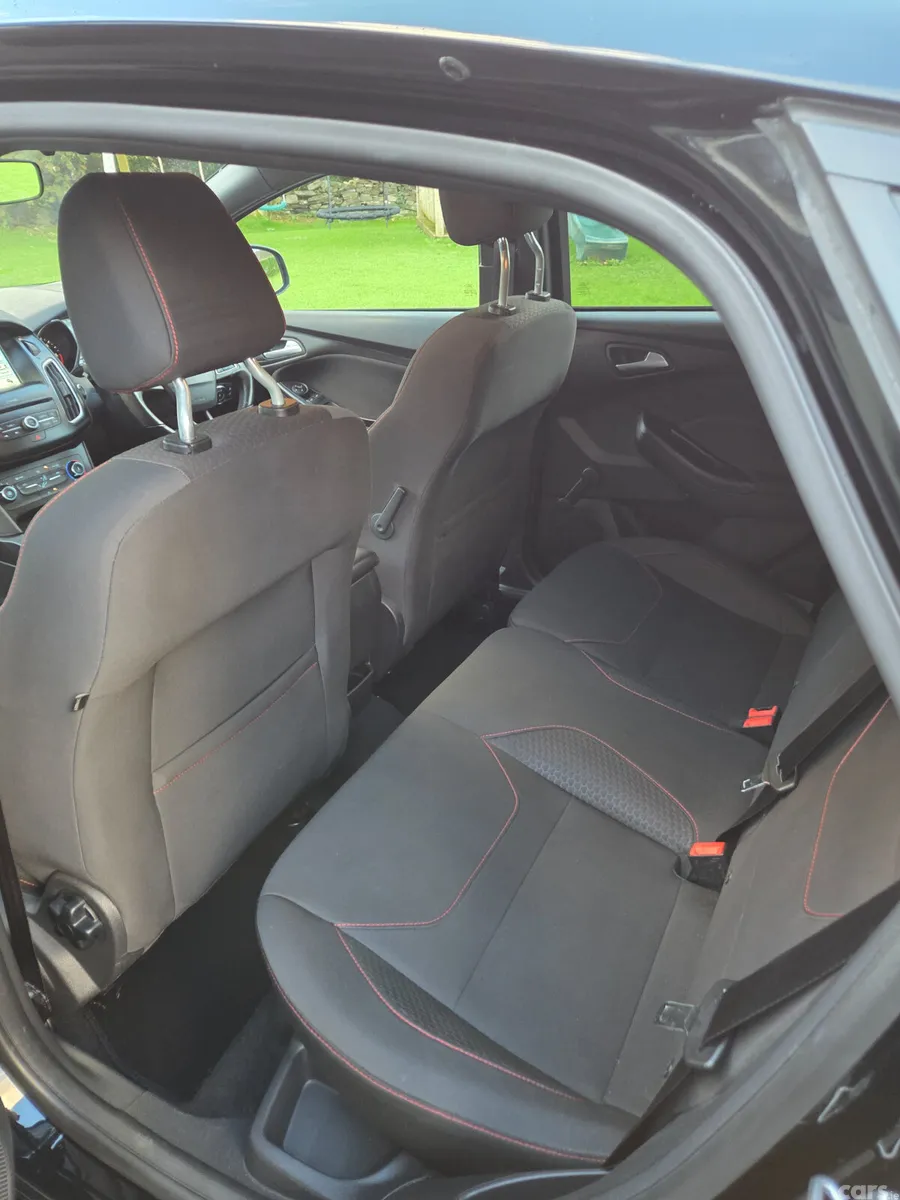 Ford Focus Hatchback, Diesel, 2018, Grey