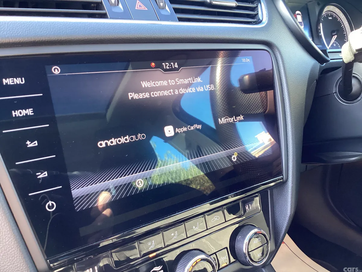 Skoda Octavia Saloon, Petrol, 2018, Grey