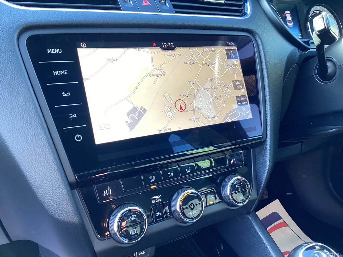 Skoda Octavia Saloon, Petrol, 2018, Grey