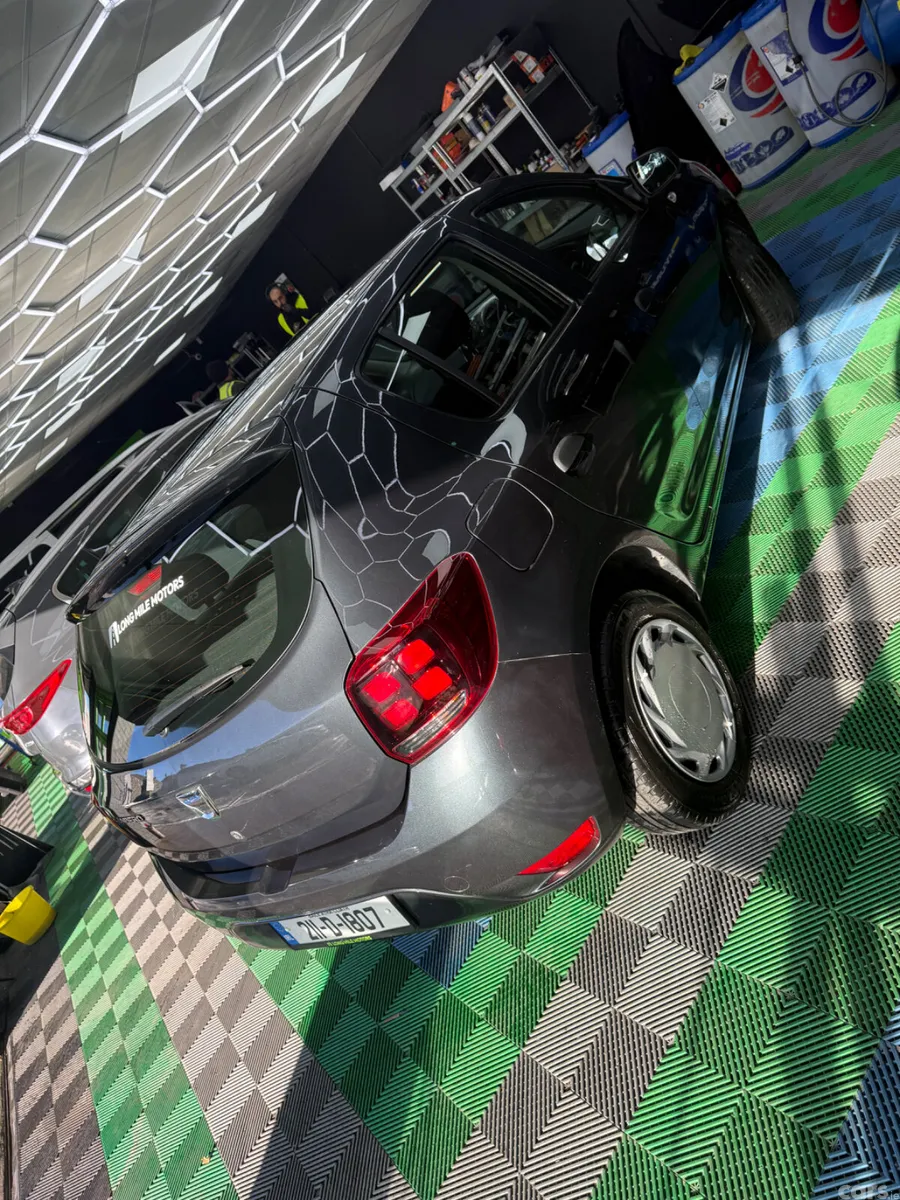 Dacia Sandero Hatchback, Petrol, 2021, Grey