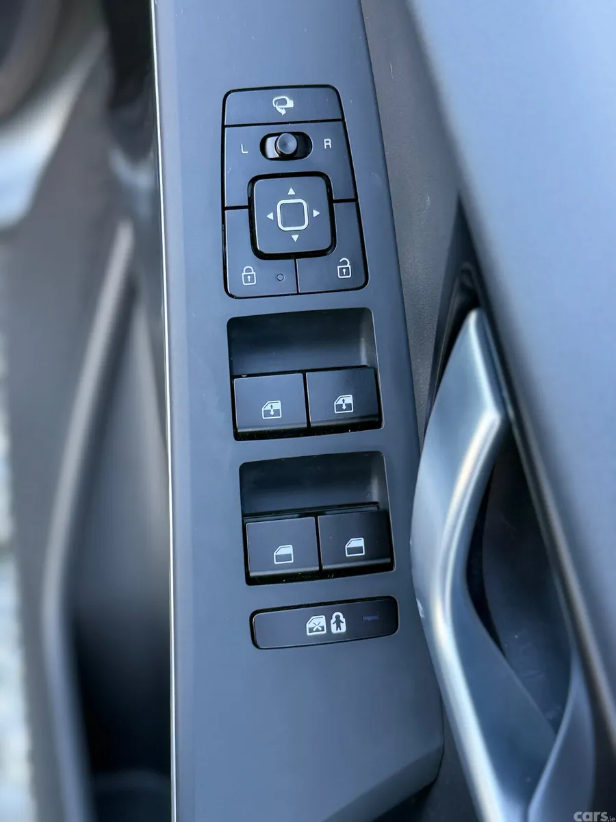 Kia Niro SUV, Petrol Hybrid, 2024, Grey