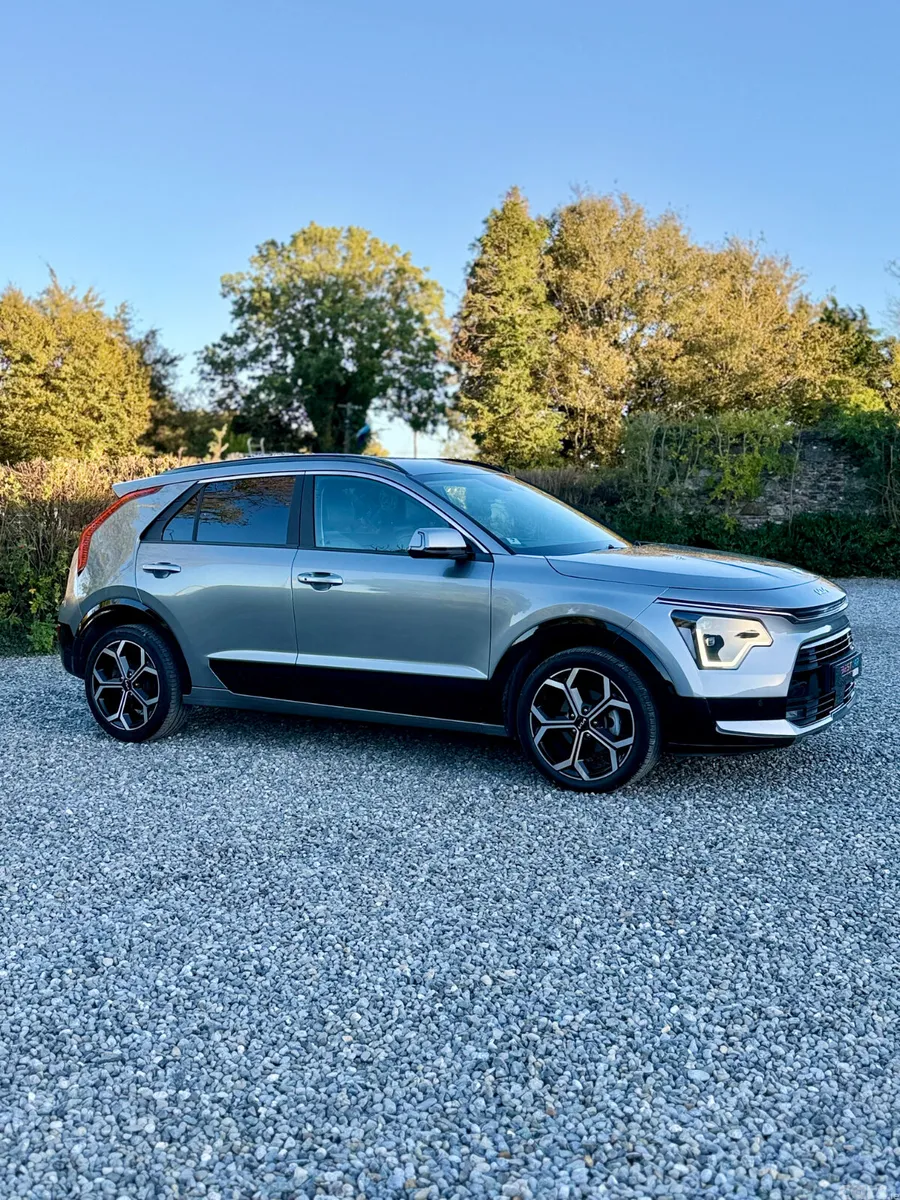 Kia Niro SUV, Petrol Hybrid, 2024, Grey