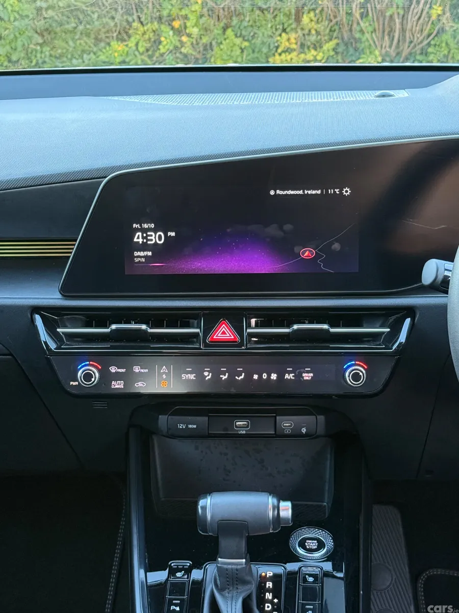 Kia Niro SUV, Petrol Hybrid, 2024, Grey