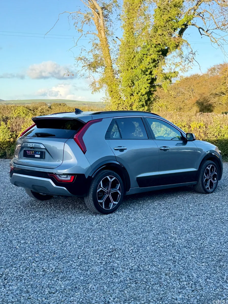 Kia Niro SUV, Petrol Hybrid, 2024, Grey