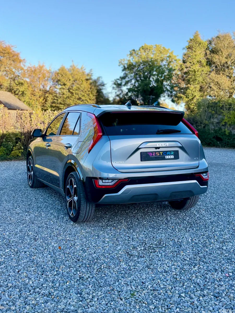 Kia Niro SUV, Petrol Hybrid, 2024, Grey