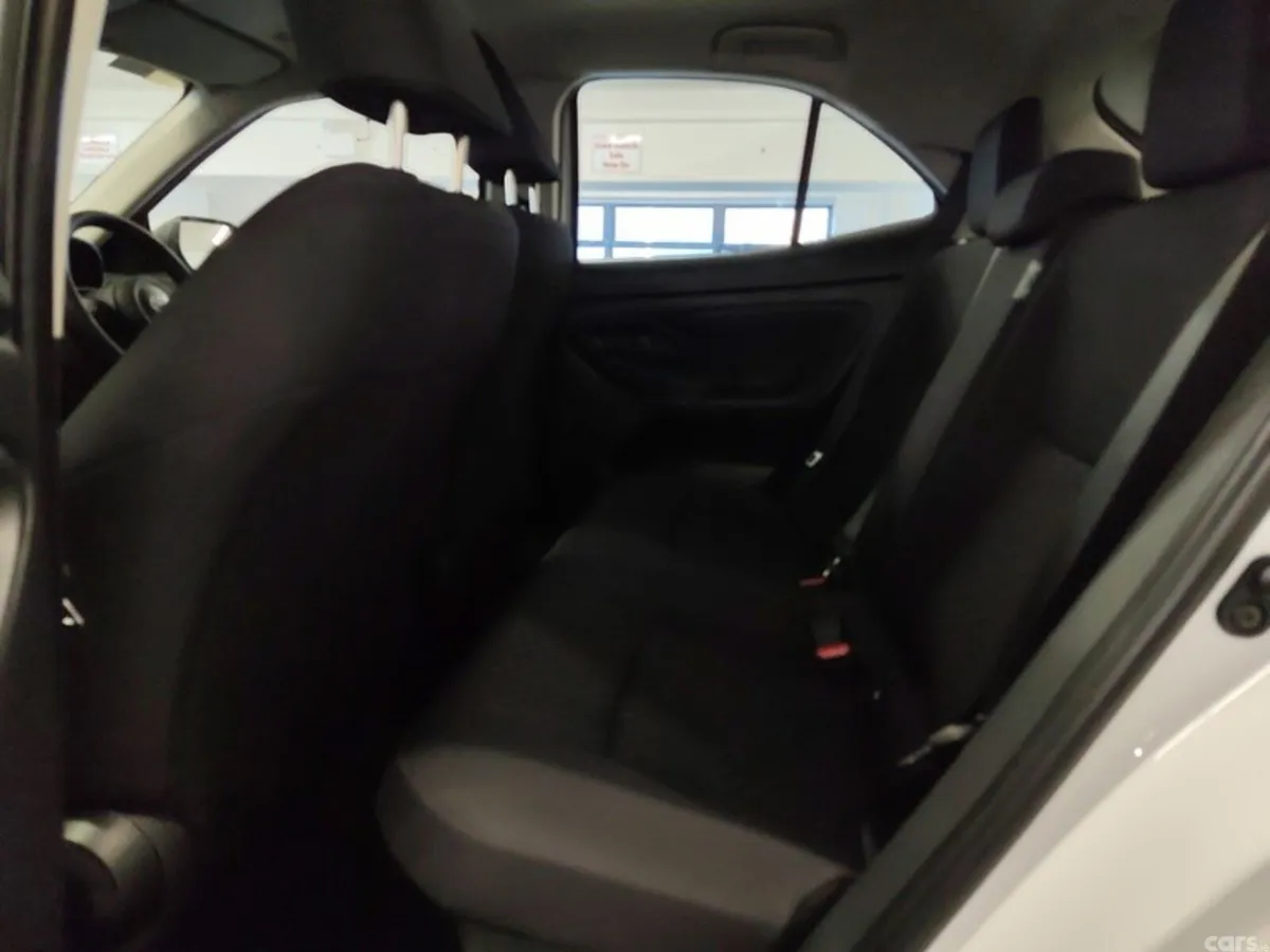 Toyota Yaris Cross Hatchback, Petrol Hybrid, 2026, White