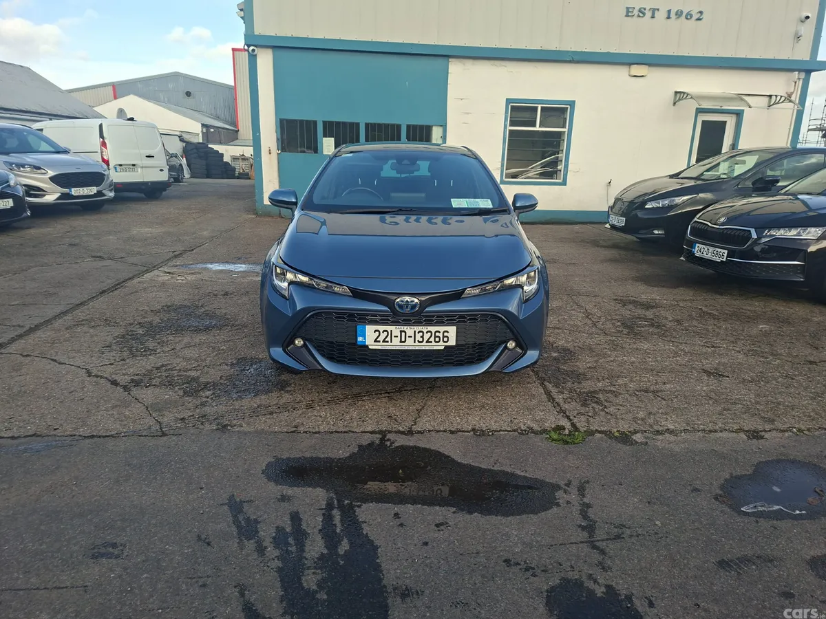 Toyota Corolla Hatchback, Petrol Hybrid, 2022, Blue
