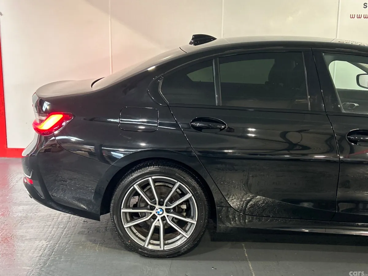 BMW 3-Series Saloon, Diesel, 2021, Black