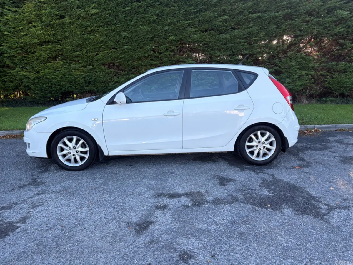 Hyundai i30 Hatchback, Diesel, 2010, White