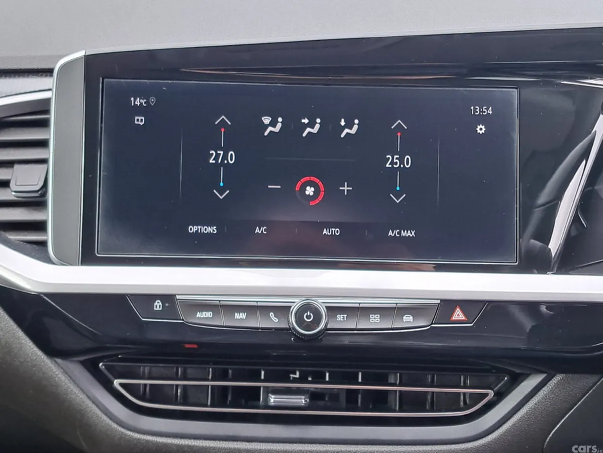 Opel Grandland SUV, Petrol, 2024, White