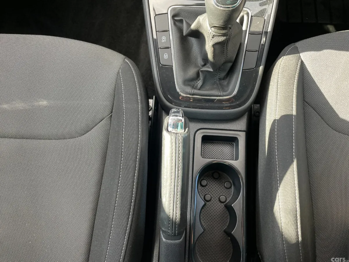 Skoda Fabia Hatchback, Petrol, 2023, Blue