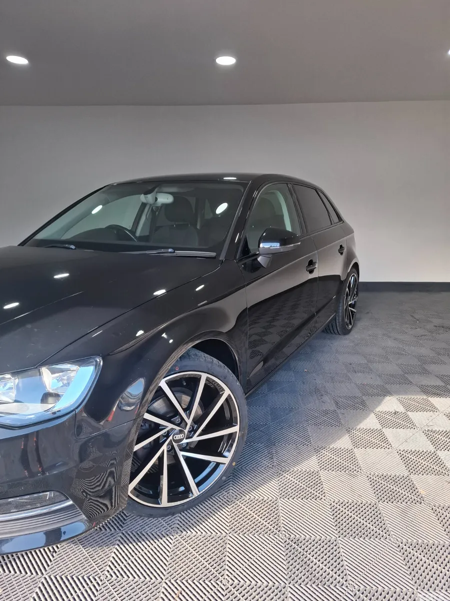 Audi A3 Hatchback, Diesel, 2015, Black