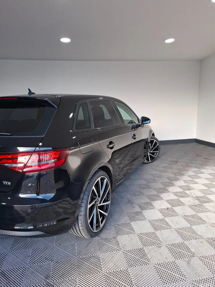 Audi A3 Hatchback, Diesel, 2015, Black