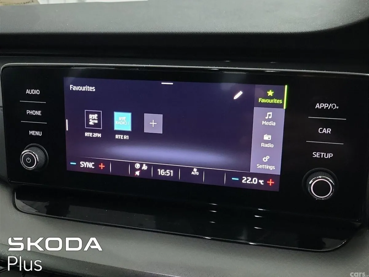 Skoda Octavia Saloon, Petrol, 2023, Blue