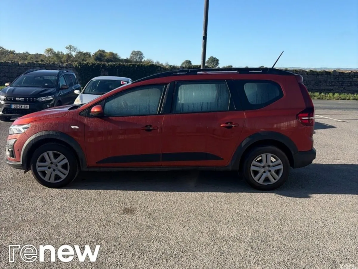 Dacia Jogger MPV, Petrol, 2023, Brown