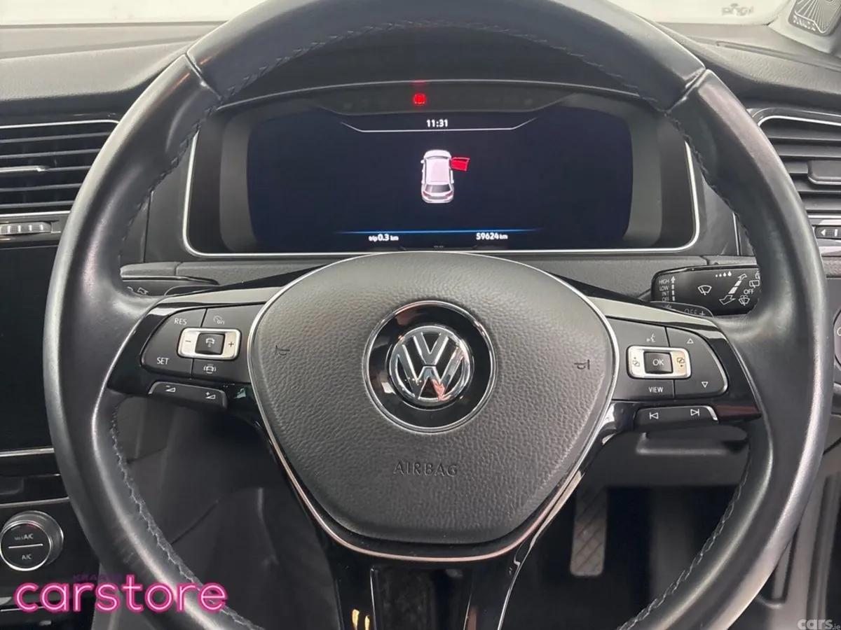 Volkswagen Golf Hatchback, Petrol, 2019, Black