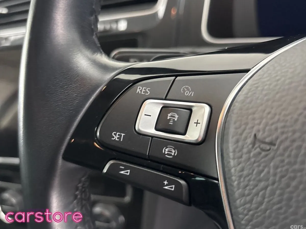 Volkswagen Golf Hatchback, Petrol, 2019, Black