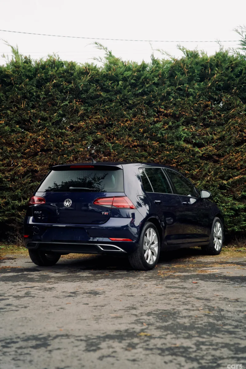 Volkswagen Golf Hatchback, Petrol, 2017, Blue