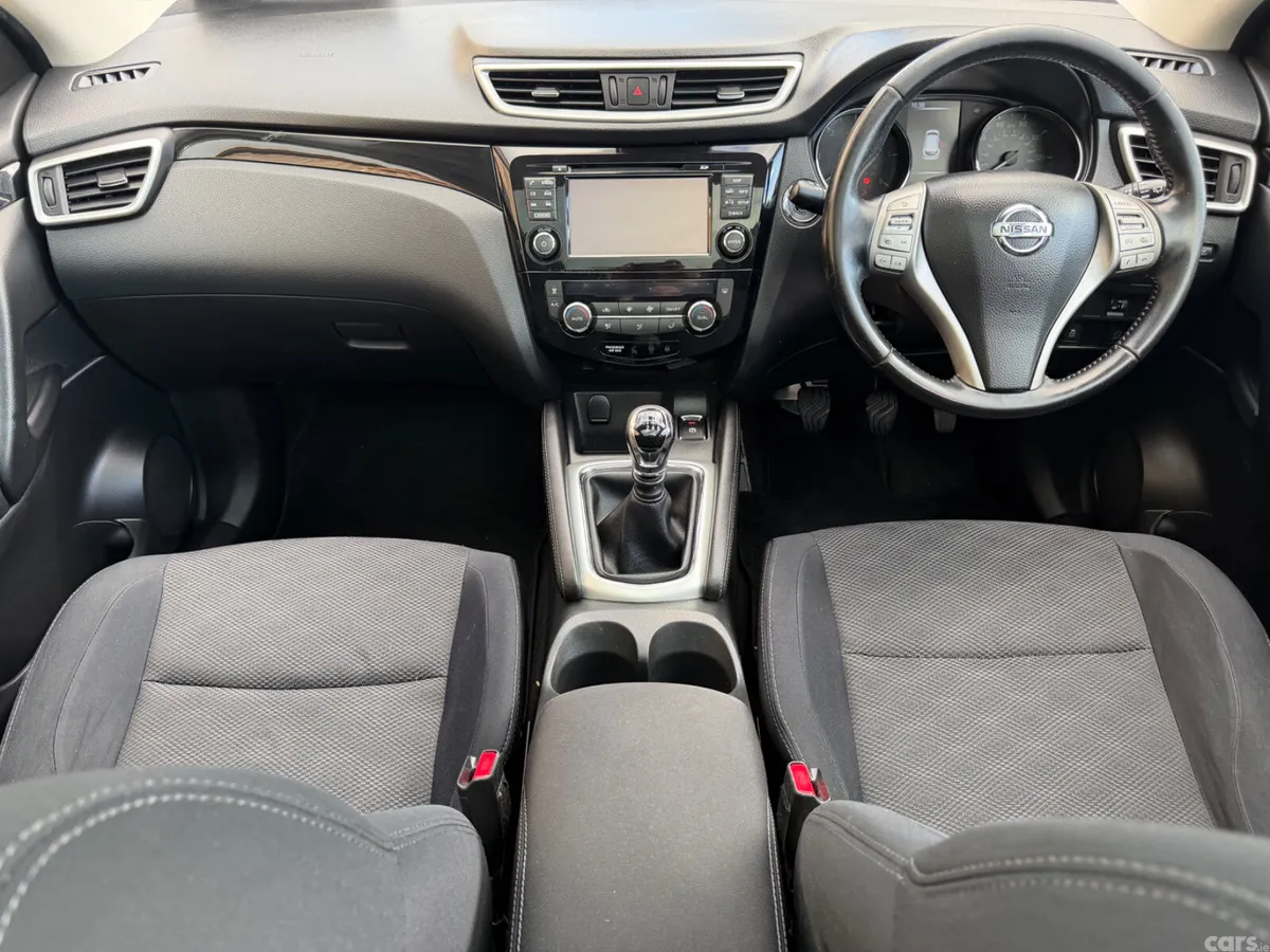 Nissan Qashqai SUV, Diesel, 2017, White