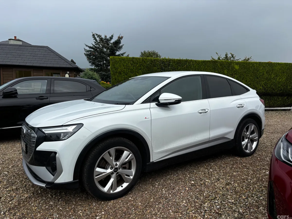 Audi Q4 e-tron SUV, Electric, 2023, White