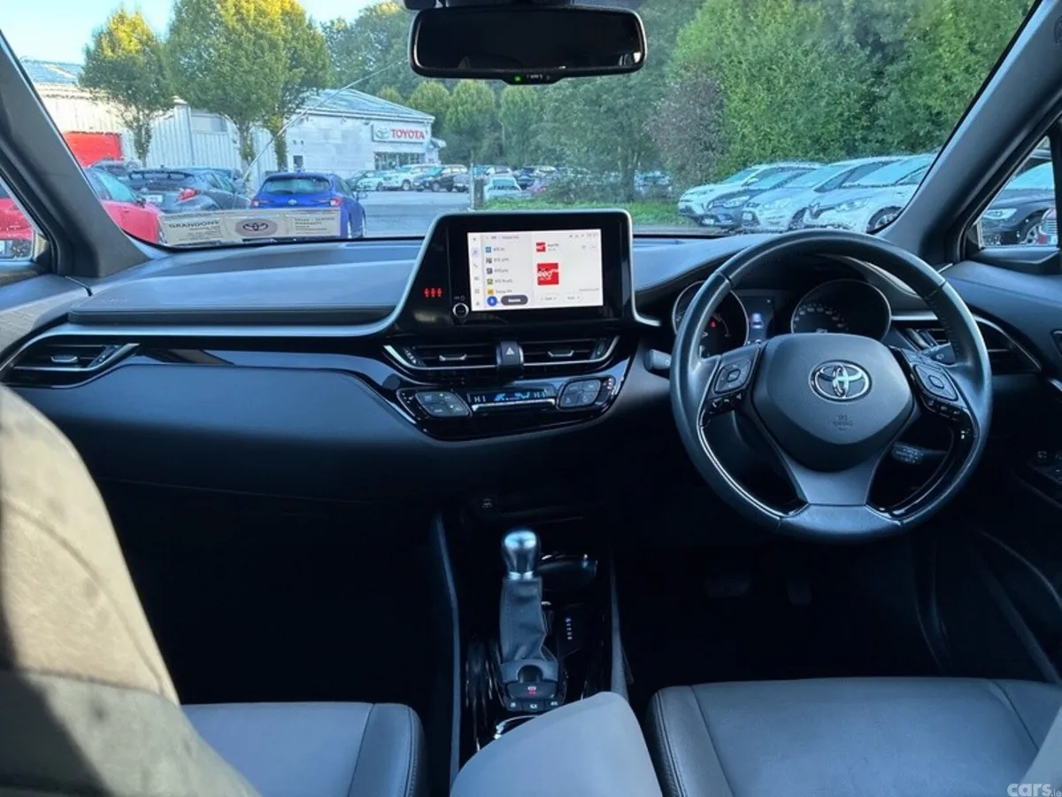 Toyota C-HR SUV, Petrol Hybrid, 2023, Black