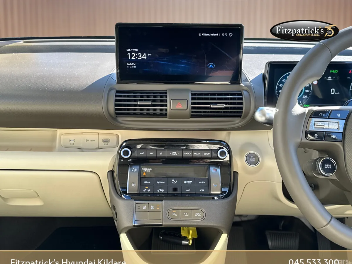 Hyundai INSTER MPV, Electric, 2026, Yellow