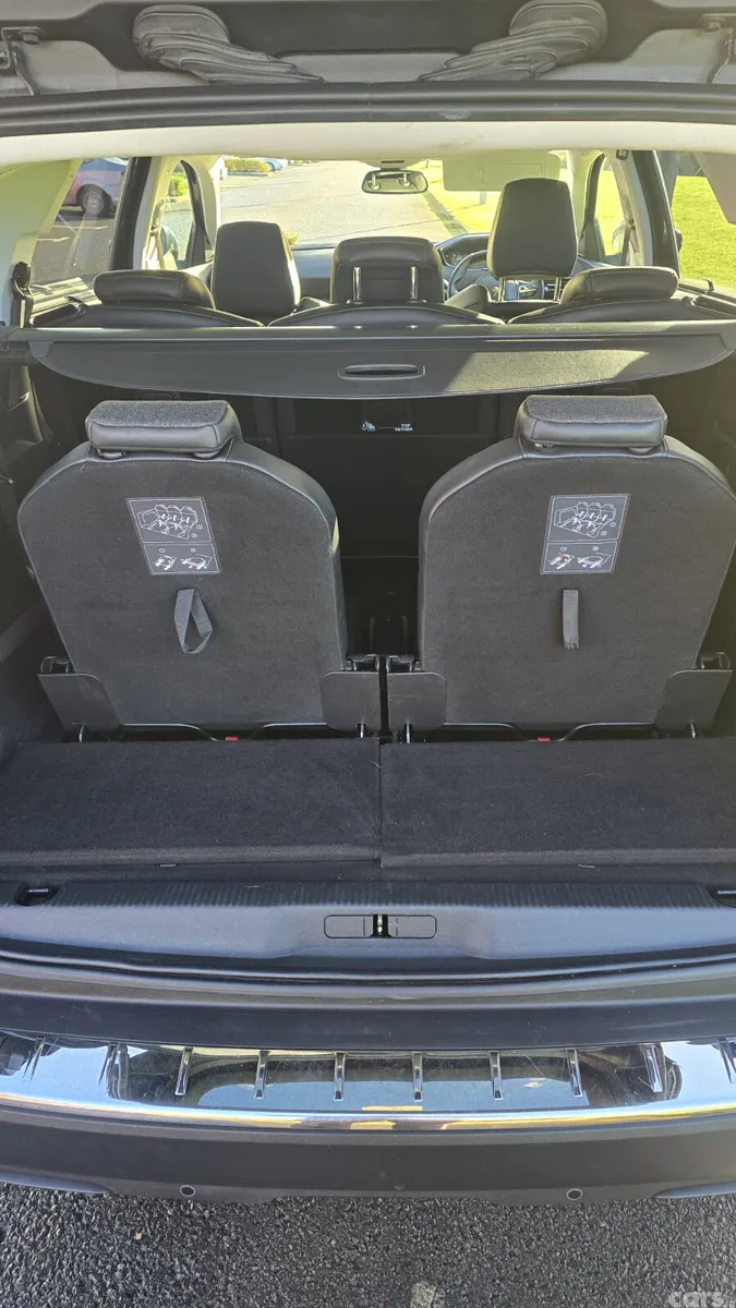 Peugeot 5008 MPV, Diesel, 2018, Blue