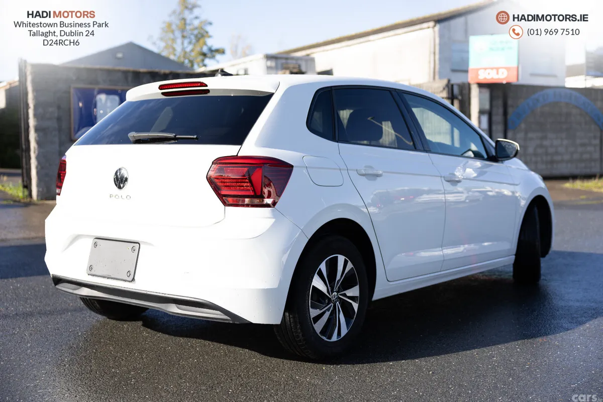 Volkswagen Polo Hatchback, Petrol, 2021, White