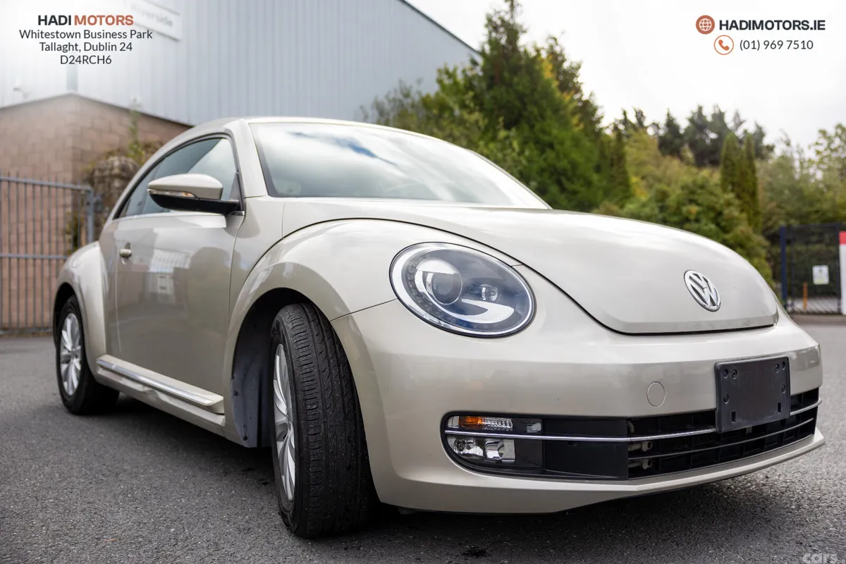 Volkswagen Beetle Hatchback, Petrol, 2016, Gold