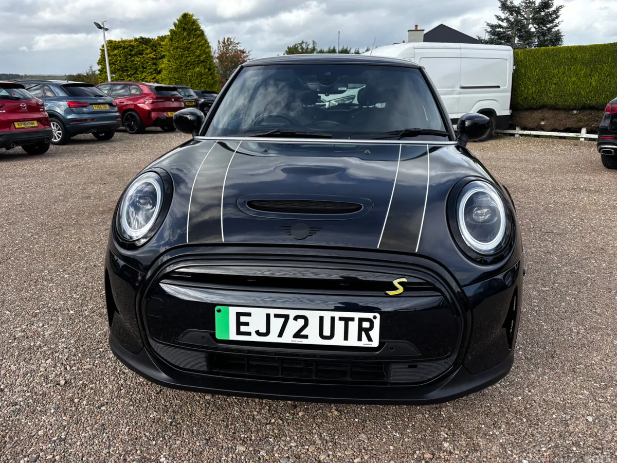 Mini Electric Hatchback, Electric, 2022, Blue