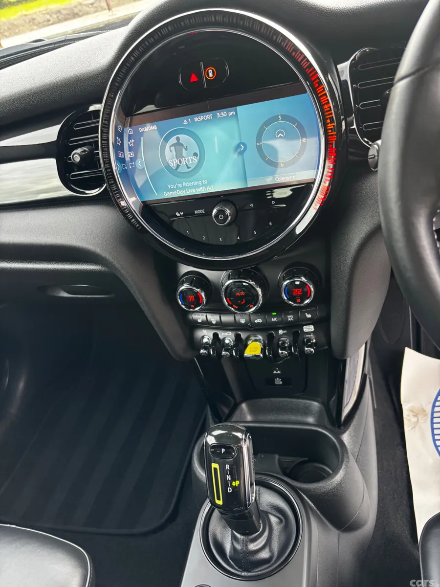 Mini Electric Hatchback, Electric, 2022, Blue