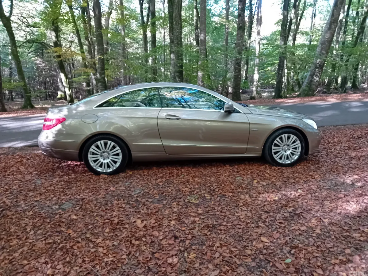 Mercedes-Benz E-Class Coupe, Diesel, 2011, Beige