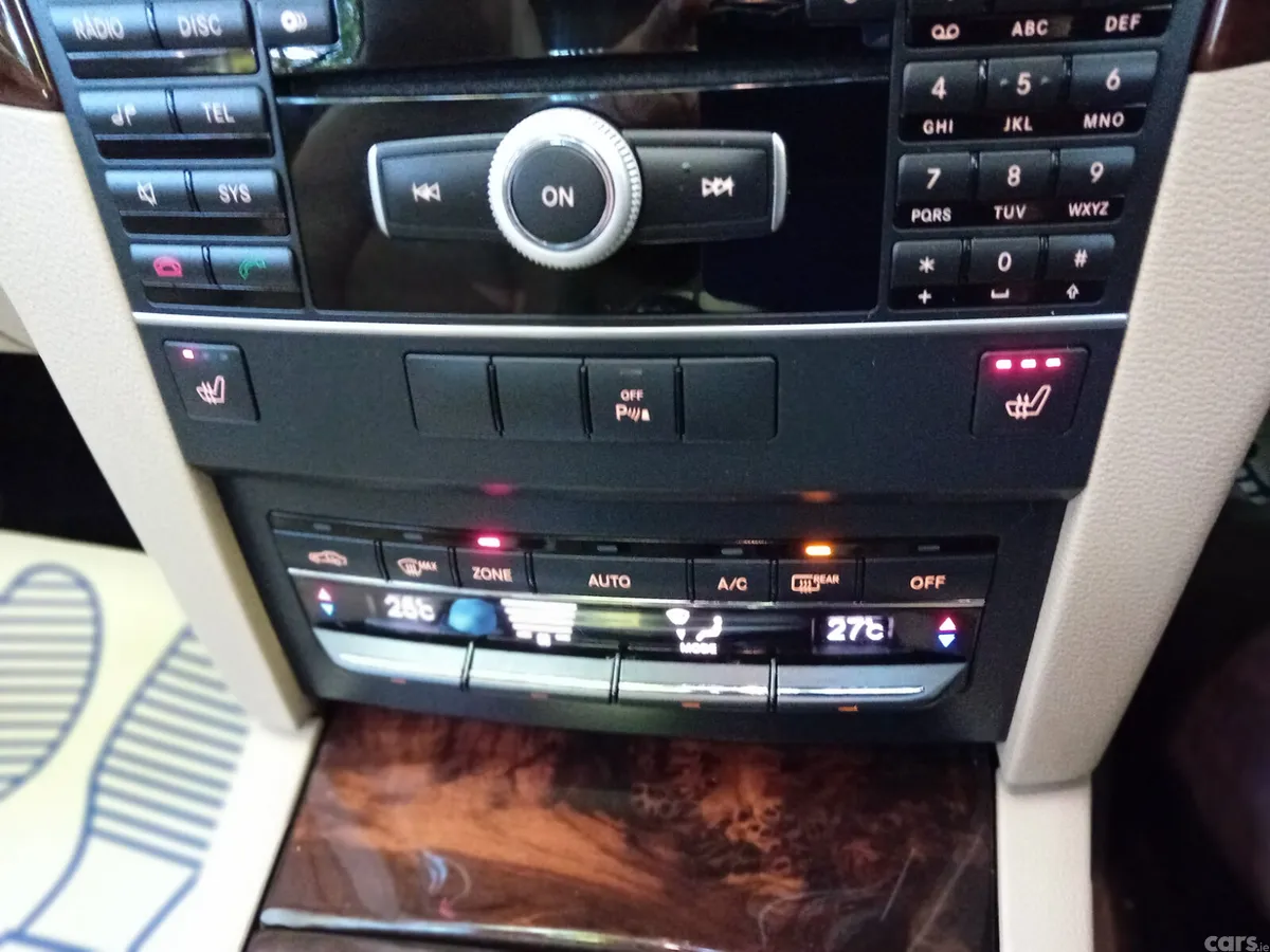 Mercedes-Benz E-Class Coupe, Diesel, 2011, Beige