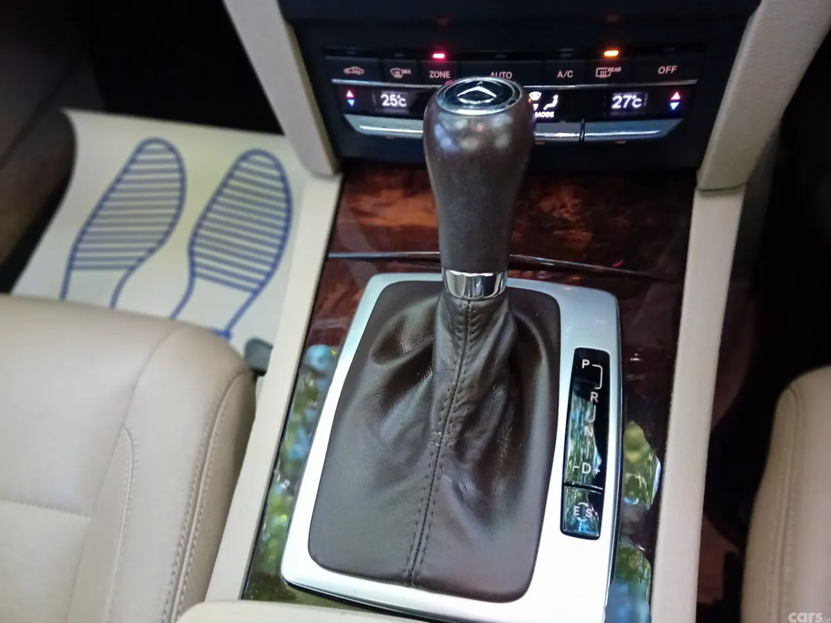 Mercedes-Benz E-Class Coupe, Diesel, 2011, Beige