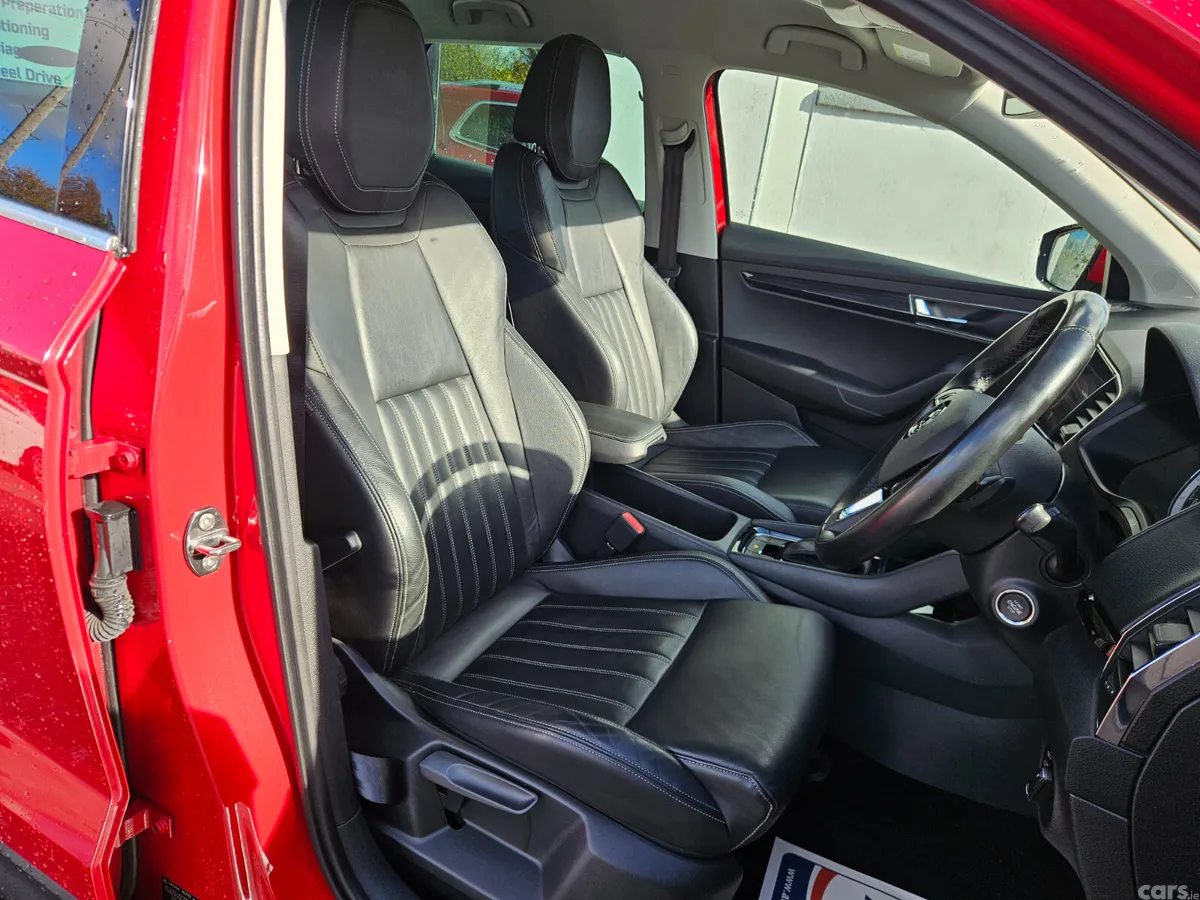 Skoda Karoq SUV, Petrol, 2019, Red