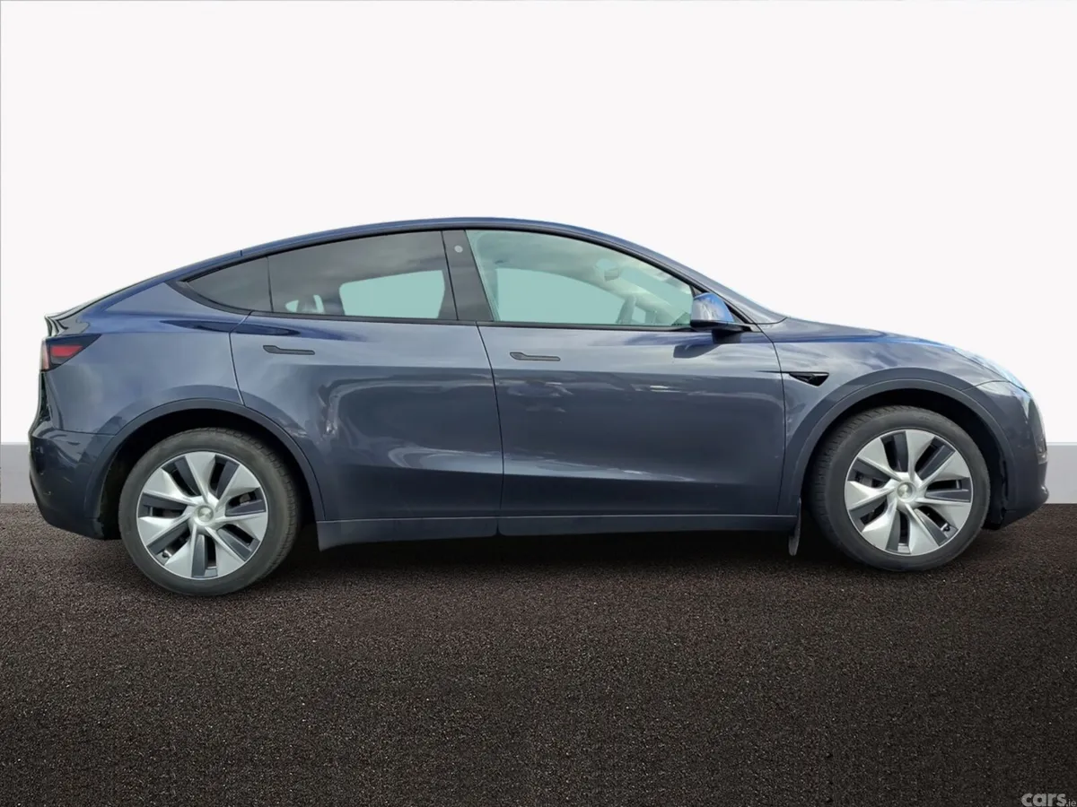 Tesla Model Y MPV, Electric, 2023, Grey