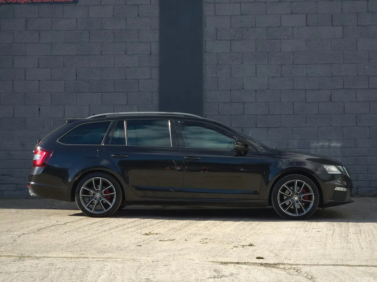 Skoda Octavia Estate, Diesel, 2017, Black