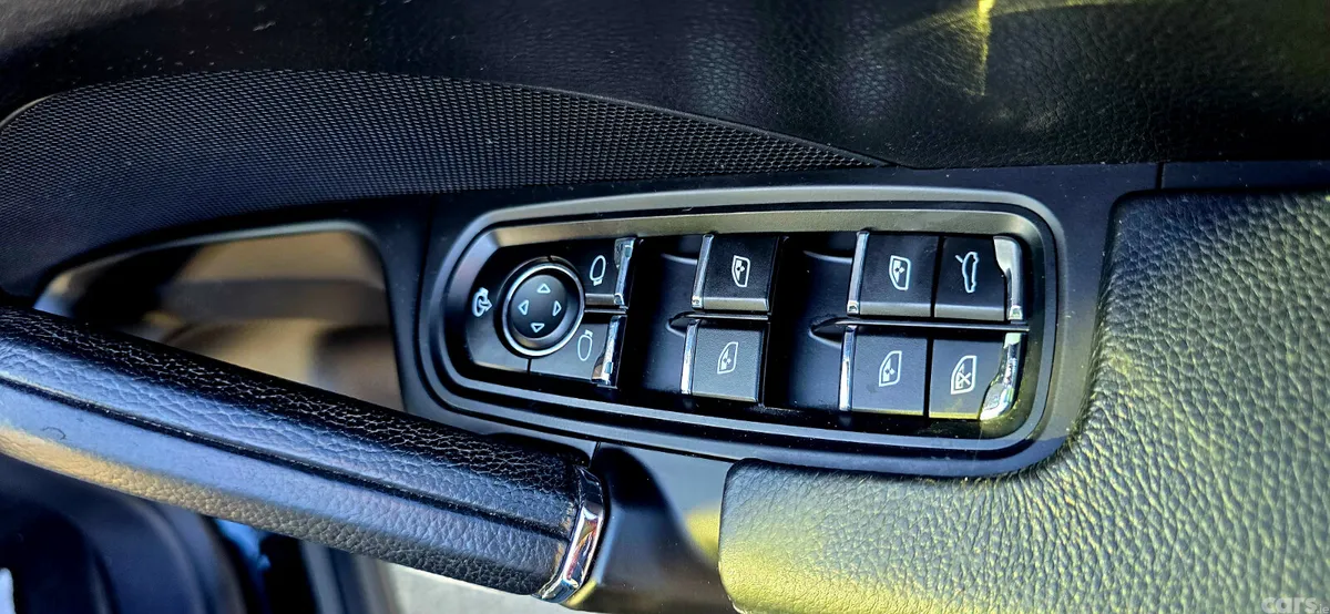Porsche Cayenne SUV, Petrol Plug-in Hybrid, 2017, Black
