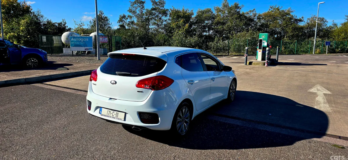 Kia Ceed Hatchback, Diesel, 2017, White