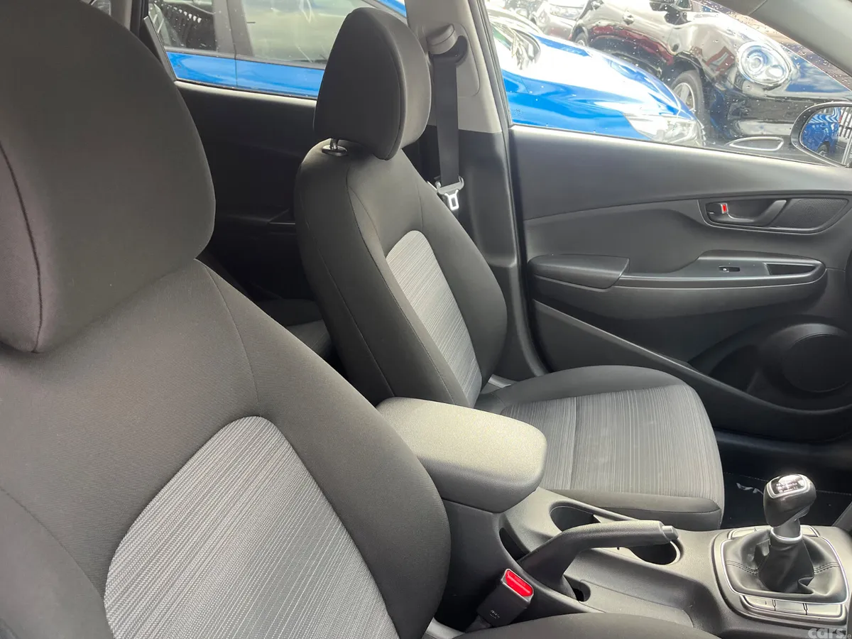 Hyundai KONA MPV, Petrol, 2020, Black