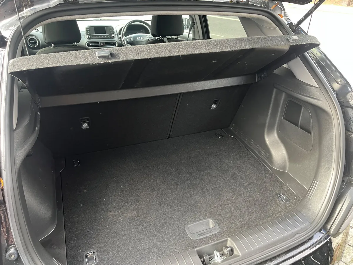 Hyundai KONA MPV, Petrol, 2020, Black
