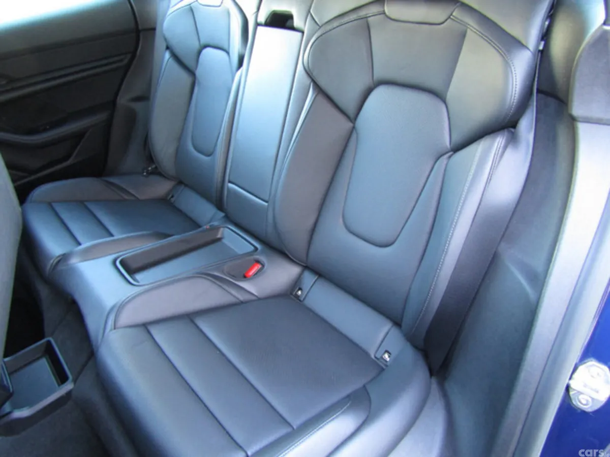 Porsche Taycan Saloon, Electric, 2023, Blue