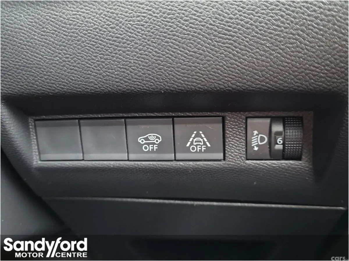Peugeot 208 Hatchback, Petrol, 2022, Grey
