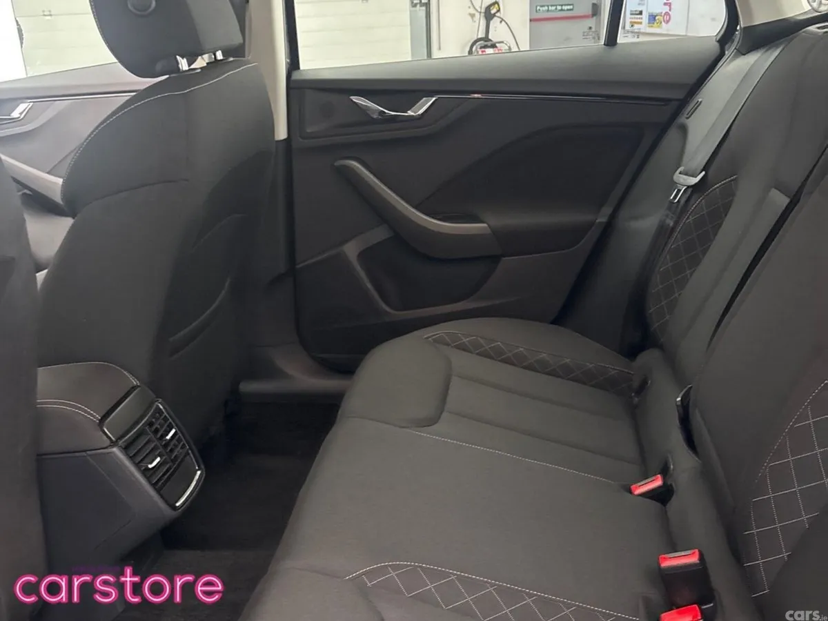 Skoda Kamiq Hatchback, Petrol, 2024, Black