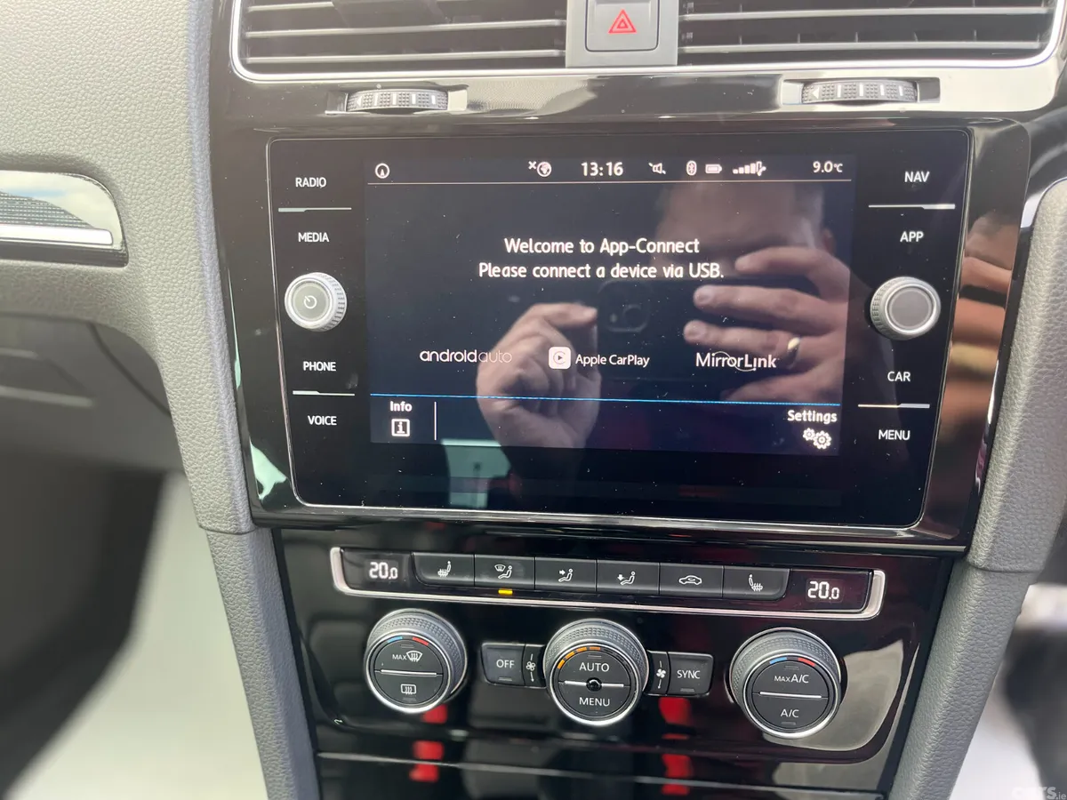 Volkswagen Golf Estate, Petrol, 2019, Black