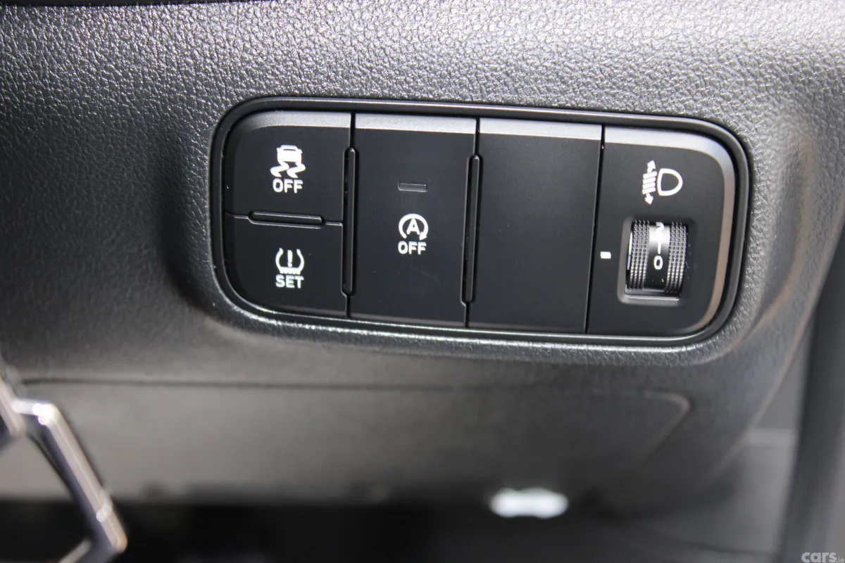Hyundai i20 Hatchback, Petrol, 2025, Blue